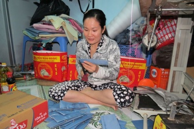 Cơ cực lao động không đủ tiền về quê đón Tết